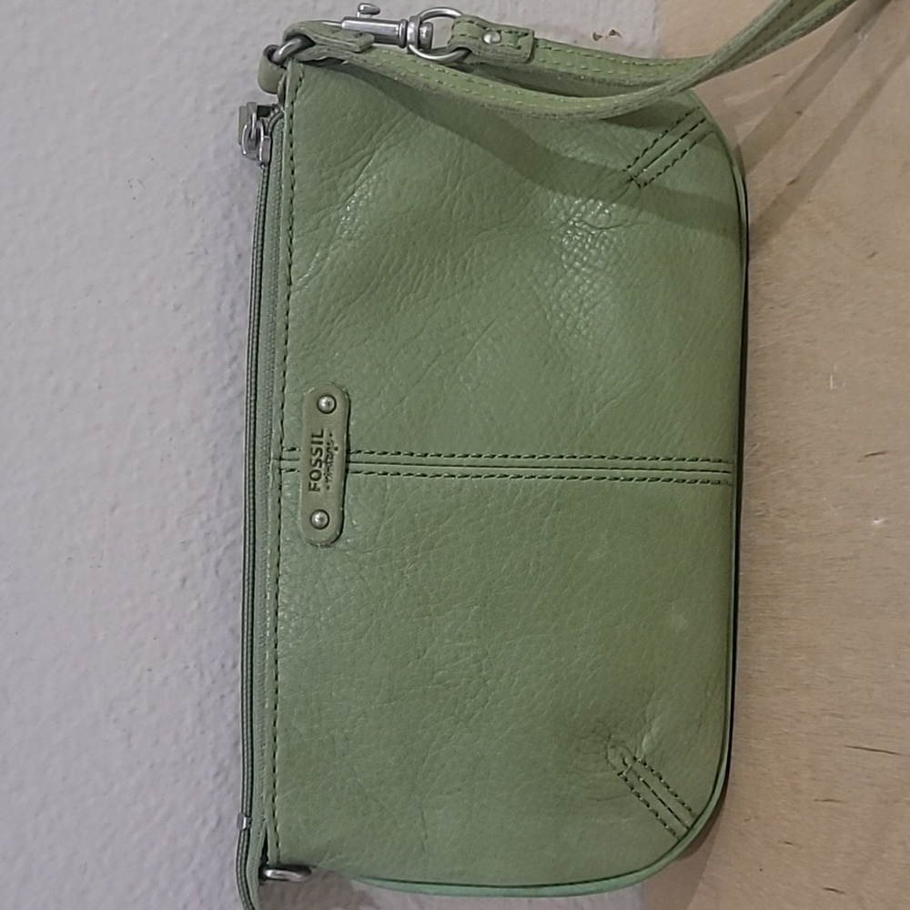 🌿 FOSSIL WRISTLET BAG 🌿 - Picture 5 of 9